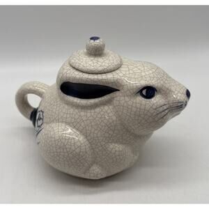 Vintage Dedham Potting Shed Pottery Bunny Rabbit Teapot 5 1/2”